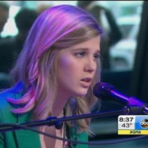Austinnative_Molly_Kate_Kestner_Sings_Viral_quotHis_Daughterquot_on_GMA-syndImport-013614