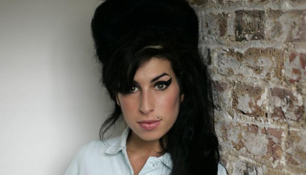 3-amy-winehouse-ap