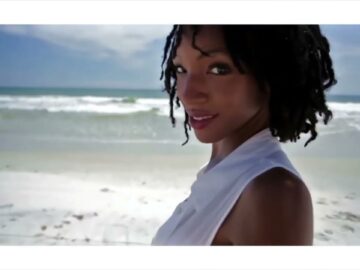 Brittany Chrishawn ft. Ausar Moore – Risqué Girls (Official Video)