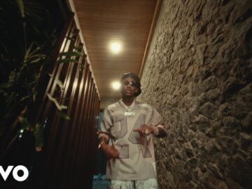 [ID: qARrn7G067w] Youtube Automatic