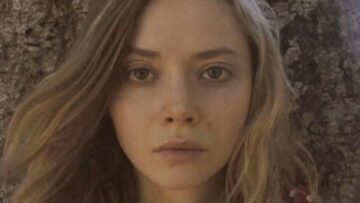 [ID: y-rYCS8tEqQ] Youtube Automatic