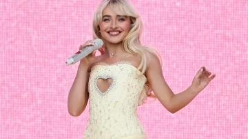 sabrina-tour-tickets-post
