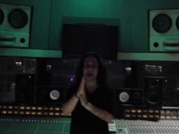 [ID: LrArALKdr-M] Youtube Automatic