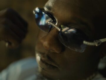 [ID: sR-gbY3pylI] Youtube Automatic