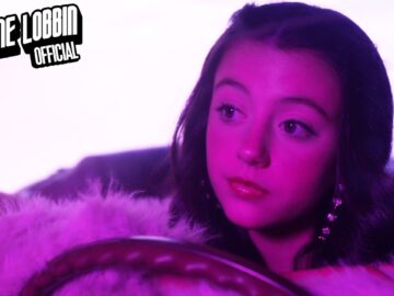 Caroline Lobbin – “Rollercoasters” official music video