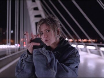 [ID: 8Xp6hW3rfV0] Youtube Automatic