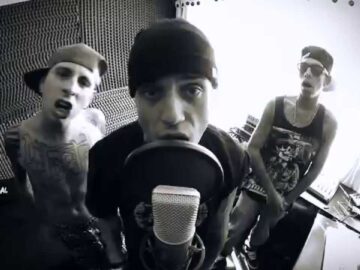 [ID: AWnzLSuQKIM] Youtube Automatic