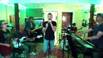 [ID: r6ZOiI5EUko] Youtube Automatic