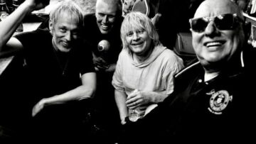 mantra@2000×1270-696×442