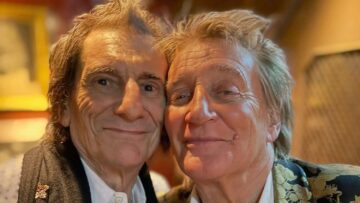 Ron-Wood-Rod-Stewart-80th-birthday-instagram-012025-a4f1297283674c0d95533180e60f854c