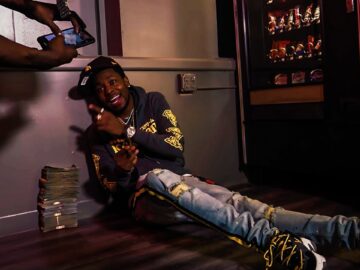 [ID: X4j_lbRHqhk] Youtube Automatic