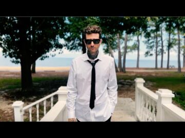 “Sorry” | Molly Thomas