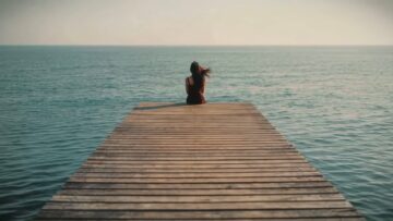 Lucia Lay – Faker (Lyric Video)