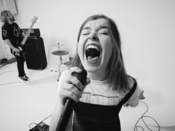 [ID: We8dMLHxZ3s] Youtube Automatic