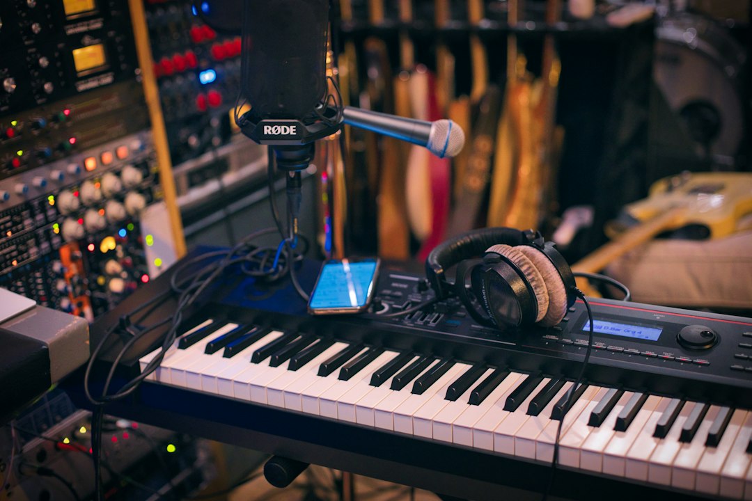 Synthesizer for Kaitlyn Aurelia Smith release coverage